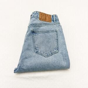 Zara Light Wash Denim Mom Jeans 100% Cotton Zip Fly Size 8